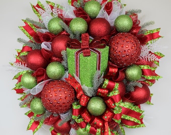 Christmas Wreath, Red and Green Christmas Wreath, Red and Green Christmas Decor, Holiday Decoration, Holiday Ornament Wreath