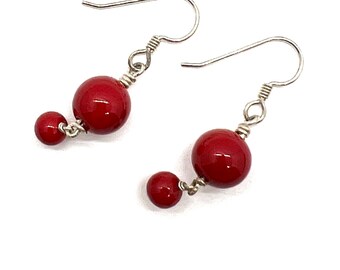 Artisan Red Black shell round sterling silver game day collegiate earrings, hand designed gifts for her football baseball sport