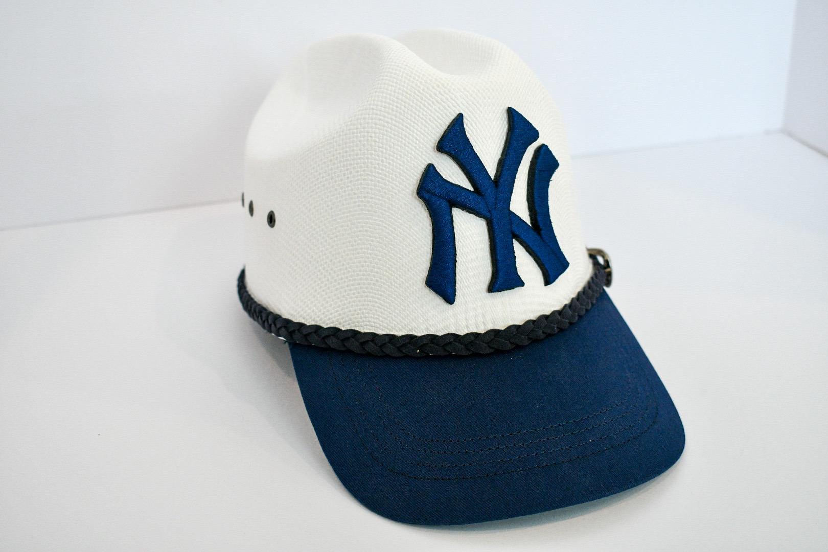 Stylish Blue Herringbone Cap with White Emblem NY Yankees ?⚾️ 47 Yankees Herringbone Baseball Cap - Beige | Editorialist main image 2