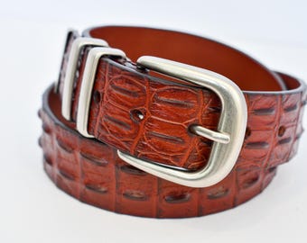 Alligator Texture Belt: Silver Buckle, Rugged Refined Style