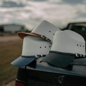 Cowboy Cap: Half Cowboy Hat, Half Ball Cap. image 4