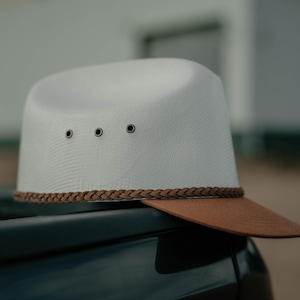Cowboy Cap: Half Cowboy Hat, Half Ball Cap. image 2