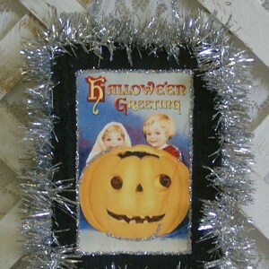 Vintage Victorian Halloween Wall Plaque Decoration, Vintage Style Halloween Greeting card Image, Vintage Style Halloween Decor, Wall Decor