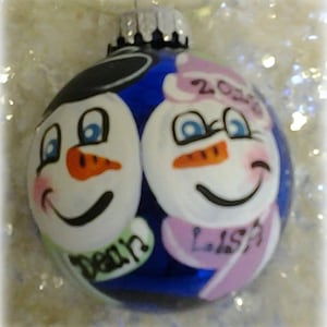 Personalized Snowman Couple, Christmas Tree Ornament Glass Ball, Hand Painted, Gift For Newlyweds, Snowman and Woman,