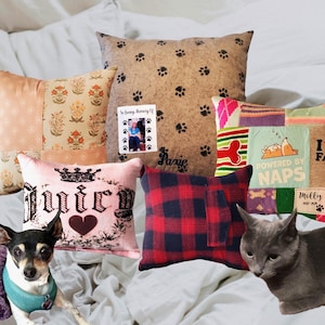Erinnerungskissen aus Haustierkleidung oder Bettwäsche: Benutzerdefiniertes Trauergeschenk für Hunde oder Katzen mit Option für einen personalisierten Fotoabnäher