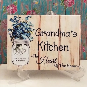 Personalized Mason Jar with Forget Me Nots Grandma&#39;s Kitchen Sign, Plaque, Farmhouse Kitchen Decor, Housewarming Gift, Gift For Grandma