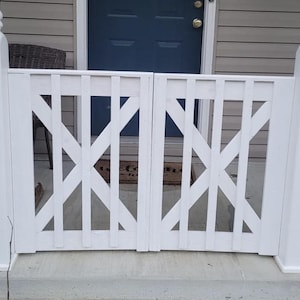 Benutzerdefinierte Bauernhaus Baby / Haustier Tor aus Holz: Passt für jede Öffnung