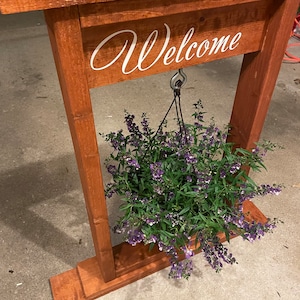 Willkommen Blumenampel Blumenampel aus Holz. Sondergrößen und Farben!