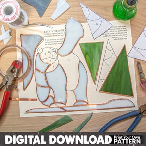Mönster av isbjörn i målat glas: Vinternaturscen (digital nedladdning)