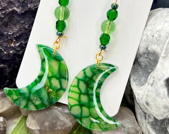Green jade-inspired Moon dangle earrings