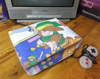 Link console dust cover, handmade from vintage children’s bed sheet - WRETRO WRAPPER