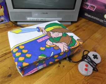 Link console dust cover, handmade from vintage children’s bed sheet - WRETRO WRAPPER