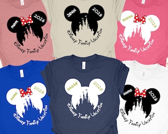 Maglietta personalizzata con il castello Disney, maglietta per il viaggio in famiglia a Disney nel 2026, maglietta coordinata personalizzata per Disneyworld, maglietta personalizzata per il viaggio a Disney, magliette Disney