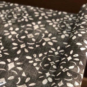 Floral Avila Sable Minimalist Dog Crate Cover