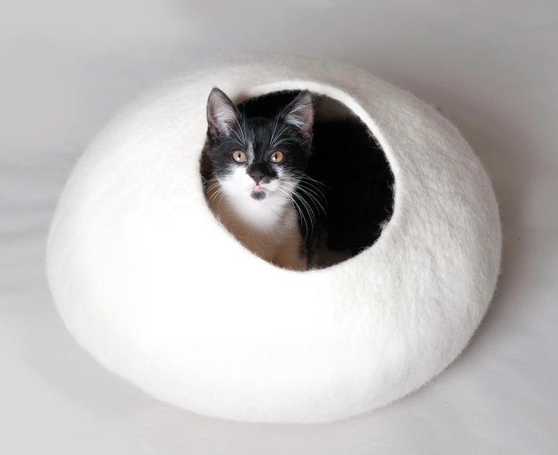 White Felted Pet Bed / Small Dog Bed / Cat Bed / Cat Cave / Kitty Nest / Felt Basket / Hand Felted Wool - Natural Design