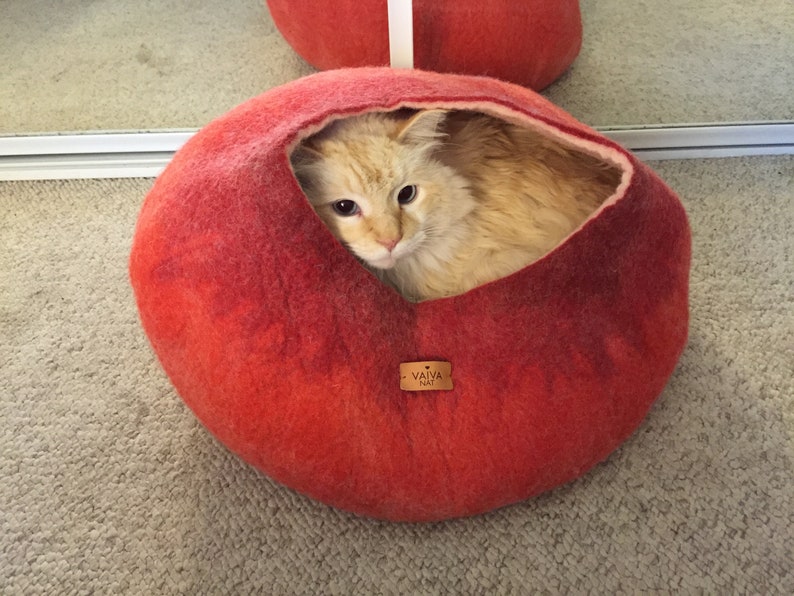Cat Nap Cocoon / Cave / Bed / Furniture / House / Vessel  image 7