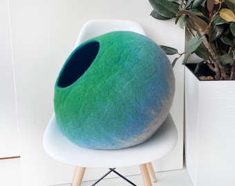 NEW Design Cat Wool Cocoon Hideaway Cave Bed / House / Pet Furniture - Hand Felted Wool - Modern Felt Design - Bright Green Ombre Cat Bubble