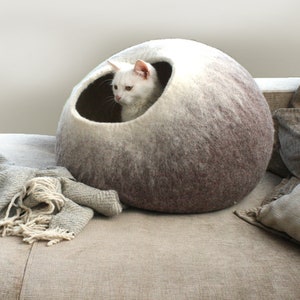Cat Bed Cave Cocoon, Pet House Wool Vessel, Cat Furniture Hand Felted Wool Modern Minimalist Design Beige White Home Decor image 2