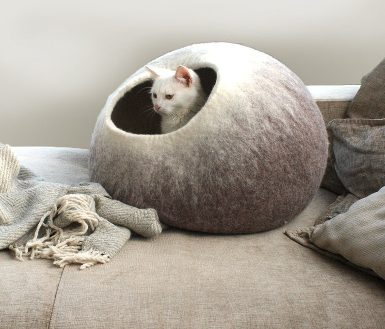 Cat Bed Cave Cocoon, Pet House Wool Vessel, Cat Furniture Hand Felted Wool Modern Minimalist Design Beige White Home Decor image 2