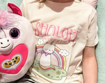 Shalom Chaverim Youth T-Shirt: Kawaii Kittycorn & Rainbow Design - Jewish Pride Shirt for Kids - Youth Short Sleeve Tee