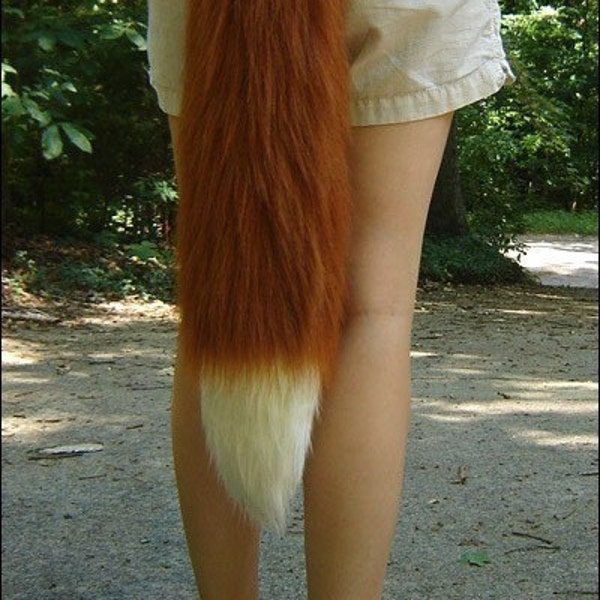 Red Fox Tail, 26 Inch
