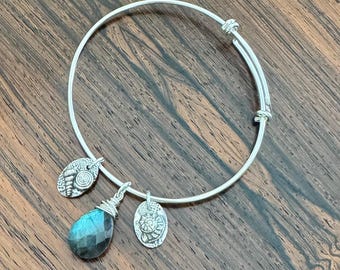 Adjustable Sterling Silver and Faceted Labradorite Charm Bangle with Sterling Seashells