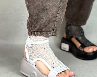 Women's sandals made of genuine leather