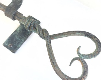 Forged Steel Curtain Rod: Rustic Loving Heart Finial, Assorted Lengths