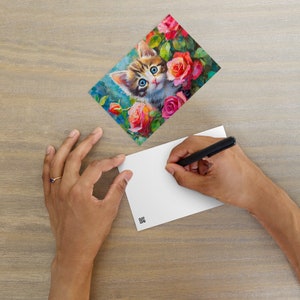Cartão postal adorável de gatinho em roseira - pintura a óleo vibrante - presente elegante para amantes de gatos, natureza e flores, linda decoração de papelaria