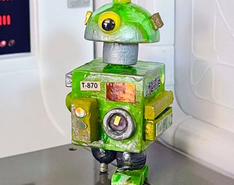 Utility ’Bot 4 – Artist-made Figure