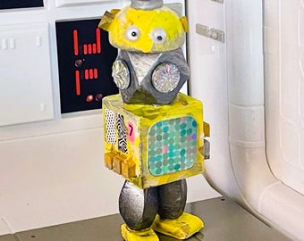 Utility ’Bot 7 – Vom Künstler erstellte Figur