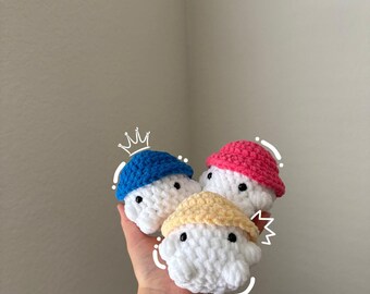 かぎ針編みのマッシュルームボーイのぬいぐるみ、あみぐるみの