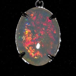 3.45 CT. Solid Natural Coober Pedy in ss Pendant