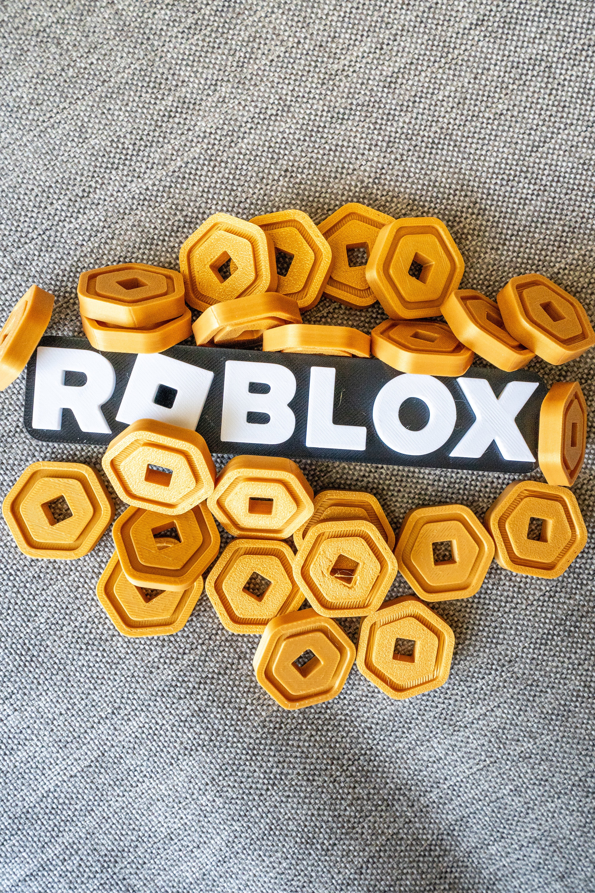 Robux With Game Sign!! Video Games Logo, 3d Printed, Gamer Gift Ideas,  Gaming Room, Currency, Robux Coins, Play Pretend Money, - Etsy