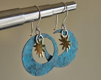 Pendientes colgantes de luna azul y estrella