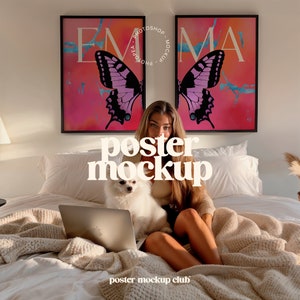 Poster Mockup mit Person, Kunstwerk Rahmen Mockup, Rahmen Mockup mit Frau, Doppelrahmen Mockup, Rahmen Mockup mit Tier, The Poster Club