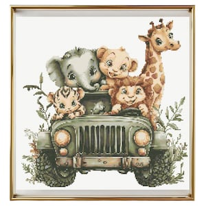 K&ouml;nnte beinhalten: Ein gr&uuml;ner Jeep mit einem Tiger, einem L&ouml;wen, einem Elefanten und einer Giraffe, die darin fahren. Die Tiere l&auml;cheln alle und sehen gl&uuml;cklich aus. Der Jeep ist von gr&uuml;nen Bl&auml;ttern umgeben.