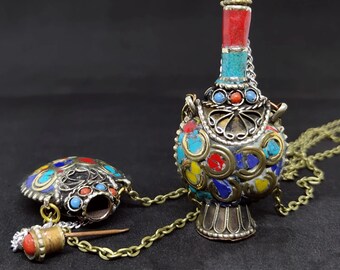 Retro Jar Pendant Cupronickel Necklace Handmade Vintage Necklace Inlaid Coral Stone Turquoise Gift Accessories Jewlery