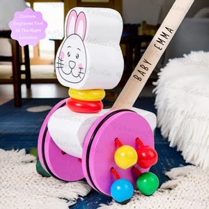 Personalisiertes geschnitztes Push-Push-Holzspielzeug für Kinder, Kleinkindspielzeug, Montessori-Früherziehungsspielzeug, Geburtstags-Taufgeschenk