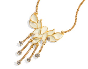 Unique design and elegant style,This enamel jewelry tassel pendant necklace is suitable for all styles of outfits.the summer i turned pretty