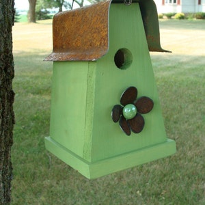 Rustic Farmhouse Birdhouse Outdoor Garden Decor Cottage Rusty Metal Roof Handmade