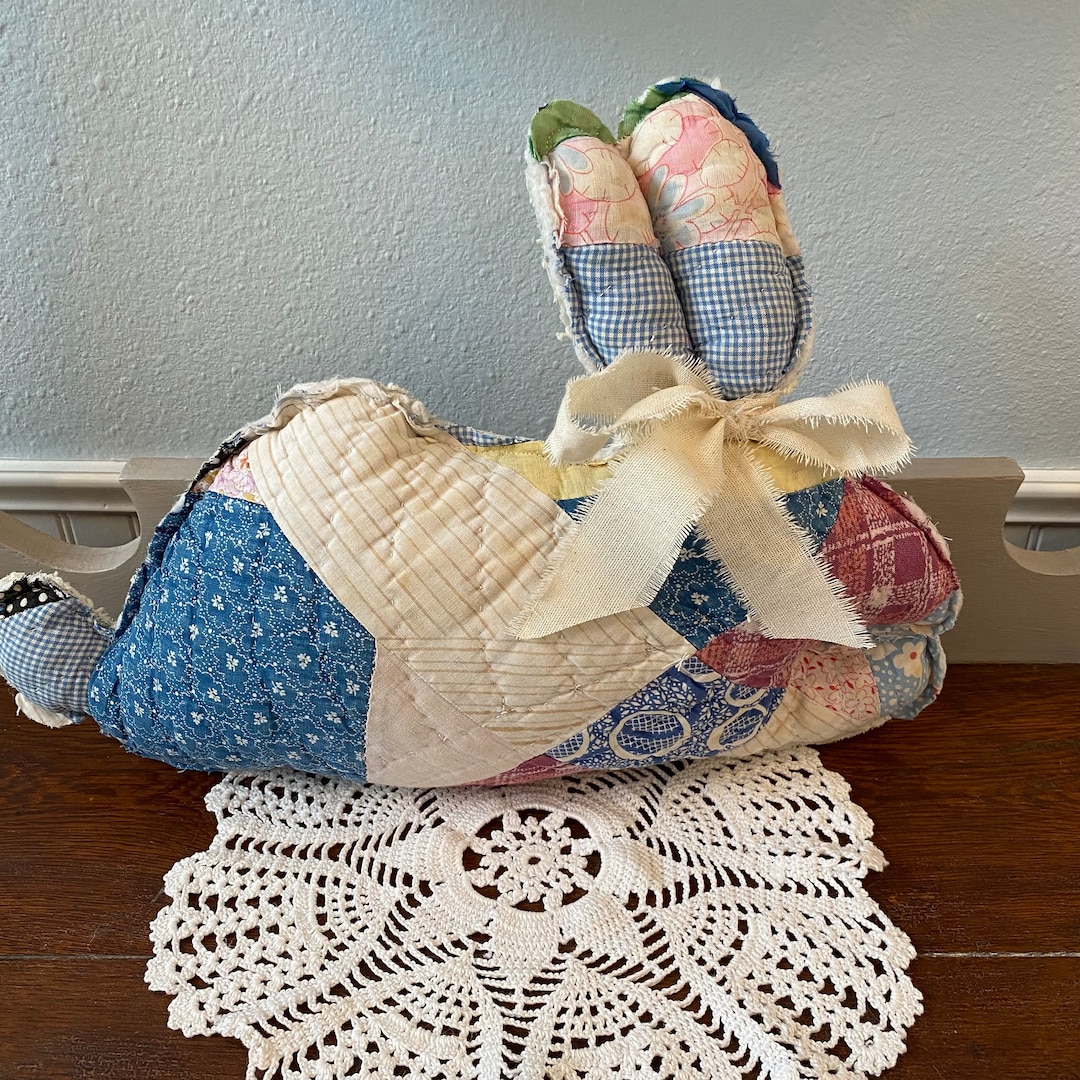 Quilted Rabbit Vintage Quilted Rabbit Easter Bunny Farmhouse Decor Pillow - Etsy