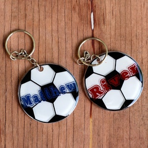 Personalized Soccer Name Keychains, Round Soccer Key Chains, Custom Key Ring, Sport Bag ID, Personalized Gift, ball tag, unique kids gift