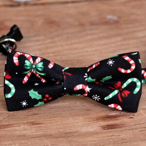 Christmas Candy Canes and Holly Cat Bow Tie Collar - black red green holiday bowtie - kitten bow tie - adjustable breakaway collar, cat gift