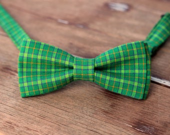 Green Plaid boys bow tie, green blue orange plaid bowtie for kids, cotton pre-tied tie for babies, toddlers, kids, wedding bowtie