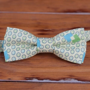 Boys Bow Tie - Ovals with Triangles in Cream Blue Green Cotton bowtie, infant baby bow tie, toddler bow tie, little boy bow tie, wedding tie