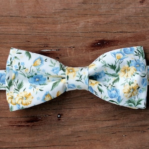 Mens blue yellow floral cotton bow tie, pre-tied adjustable cream bow tie, summer wedding bowtie, wildflower ties, groomsmen bow tie