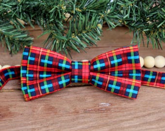 Boys Christmas plaid bow tie on black cotton - kids holiday bowtie - infant baby toddler child preteen, red green blue gold plaid bow tie