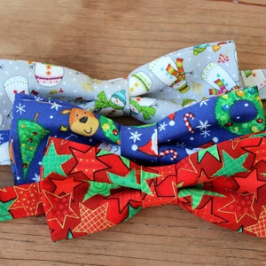 Kids Christmas bow tie, boys holiday bow tie, bow tie for children, santa snowman snowflake, cotton bow tie, pretied bowtie, red green gold image 2