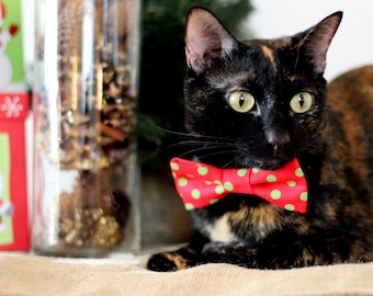 Cat Bow Tie Collar - green dots red cotton cat bowtie, kitten bow tie, dog bow tie, adjustable collar - photo prop for pets -  cat collar